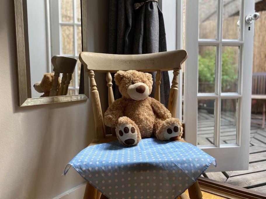 Windsor Cottage: Cosy, Charming, Full Of Character Exterior photo